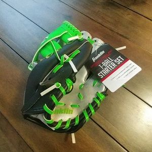 Franklin tball glove